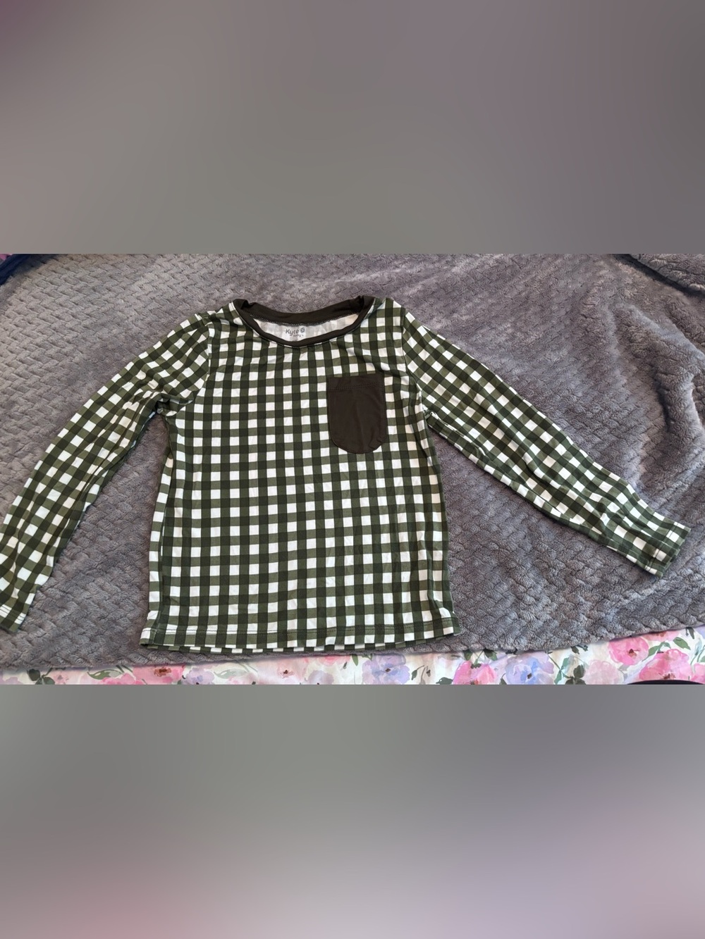 NWOT Kyte BABY Green & White Checkered Long Sleeve Top with Solid Pocket. 5T.